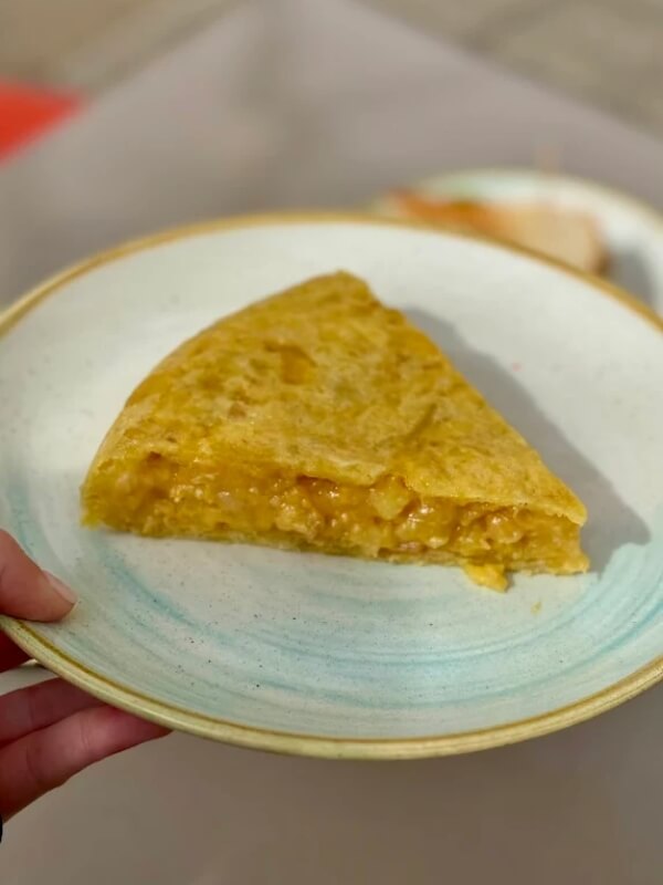 pincho de tortilla en amarella
